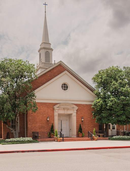 River Oaks Baptist School